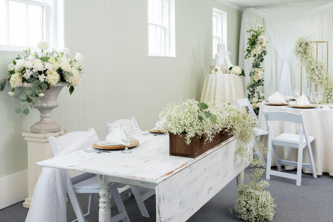 Magnolia Manor And Chapel Bed and Breakfast Humboldt Εξωτερικό φωτογραφία