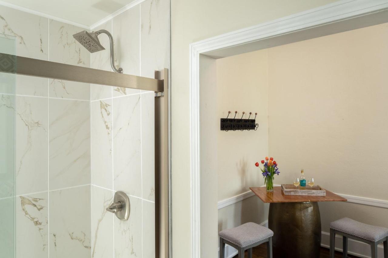 Magnolia Manor And Chapel Bed and Breakfast Humboldt Εξωτερικό φωτογραφία